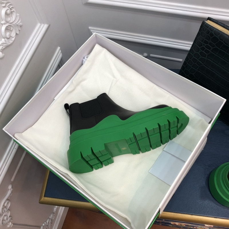 b0tte*a Ven*ta sneaker