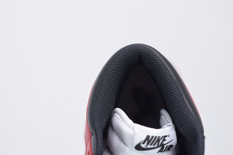 AIR JORDAN 1 RETRO HIGH OG "BLACK TOE 2016 RELEASE" 555088-125