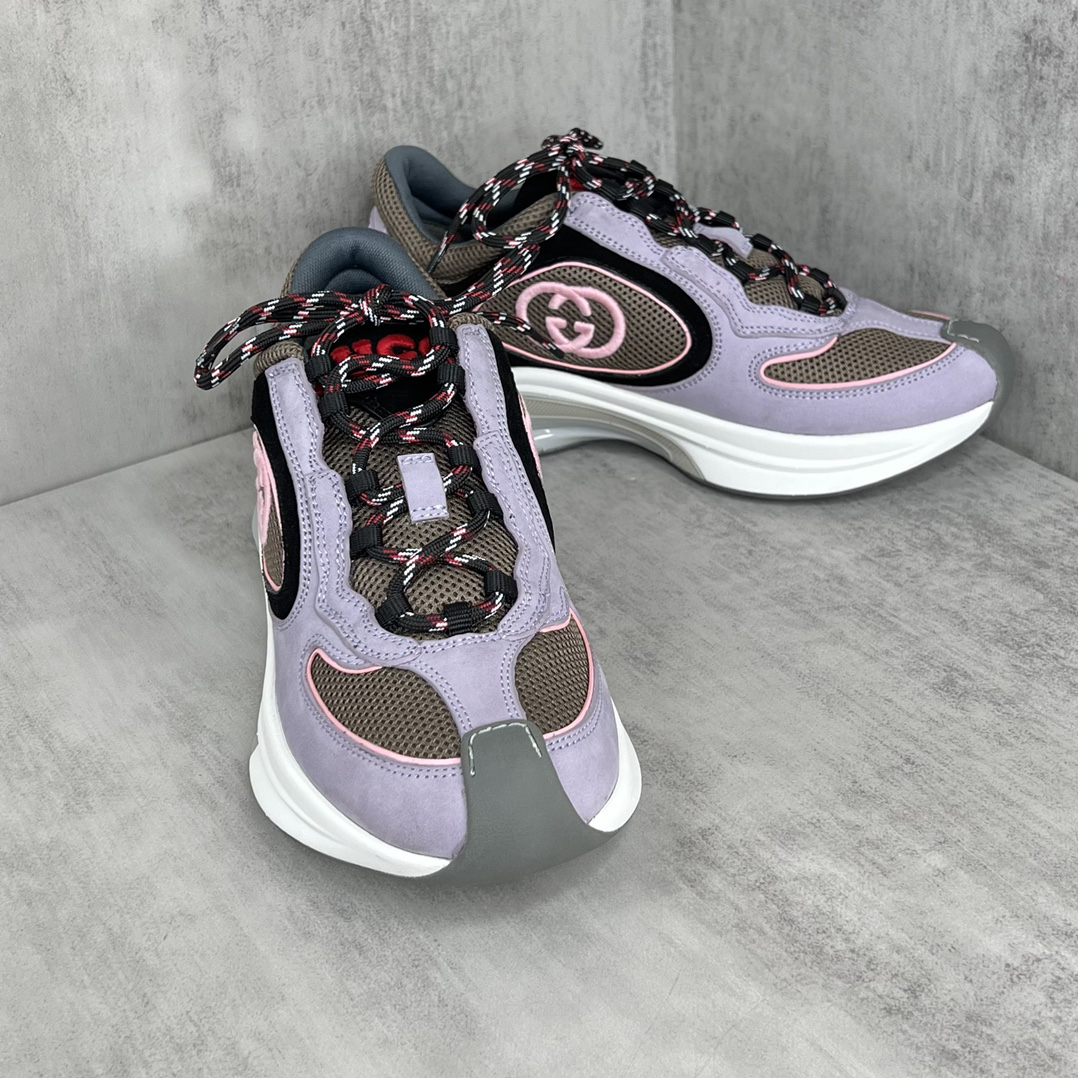G*u*i sneaker