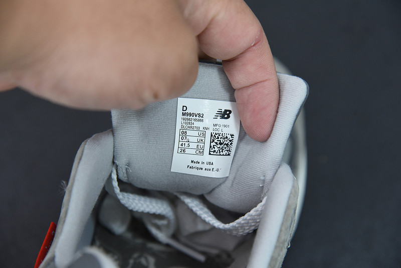 NEW BALANCE M990VS2