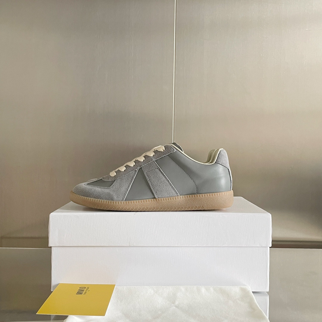 ma*s*n Ma*i*la sneaker