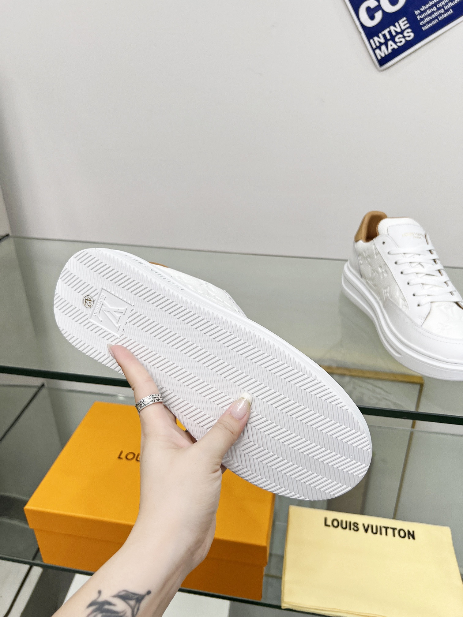 LVT SNEAKERS