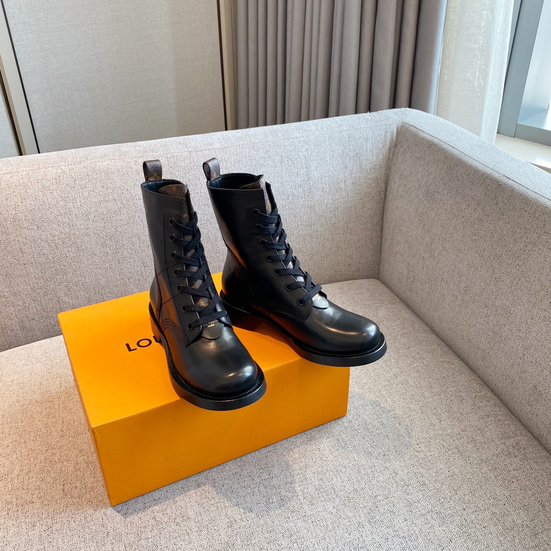 LVT BOOTS