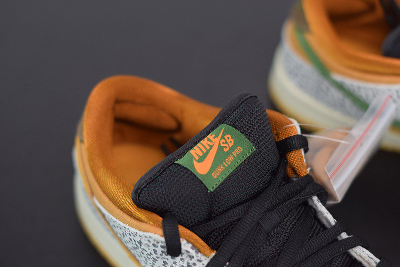 NIKE SB DUNK LOW “SAFARI” CD2563-002