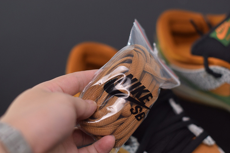 NIKE SB DUNK LOW “SAFARI” CD2563-002