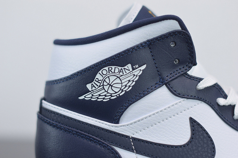 AIR JORDAN 1 MID WHITE METALLIC GOLD OBSIDIAN 554724-174