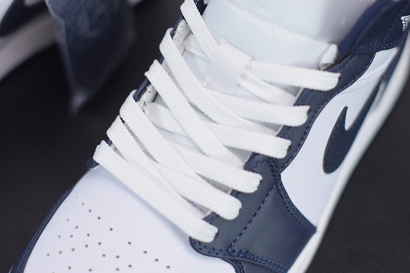 AIR JORDAN 1 MID WHITE METALLIC GOLD OBSIDIAN 554724-174