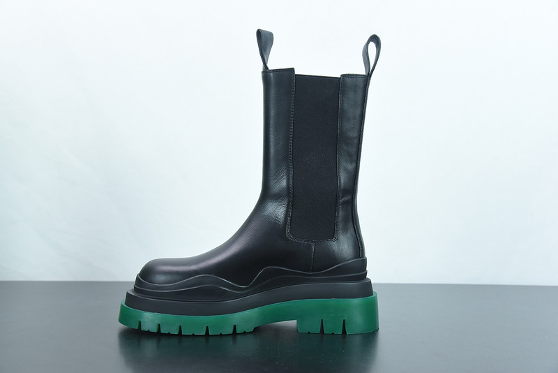 b0tte*a Ven*ta sneaker