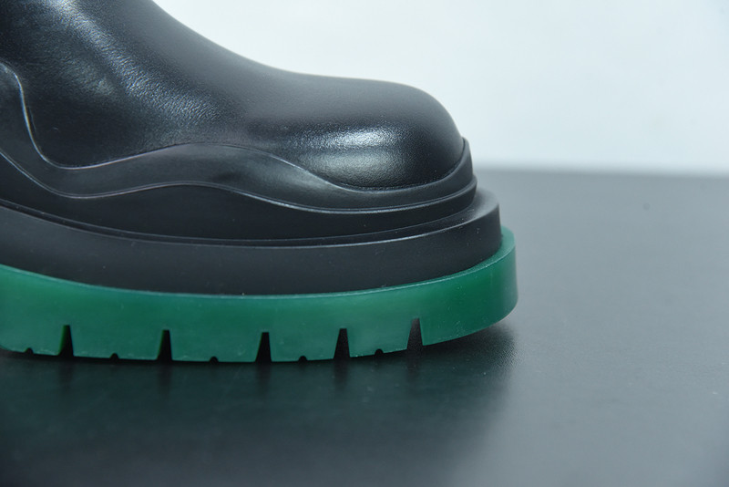 b0tte*a Ven*ta sneaker