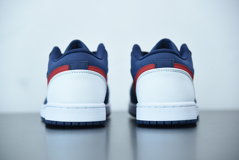 AIR JORDAN 1 LOW 