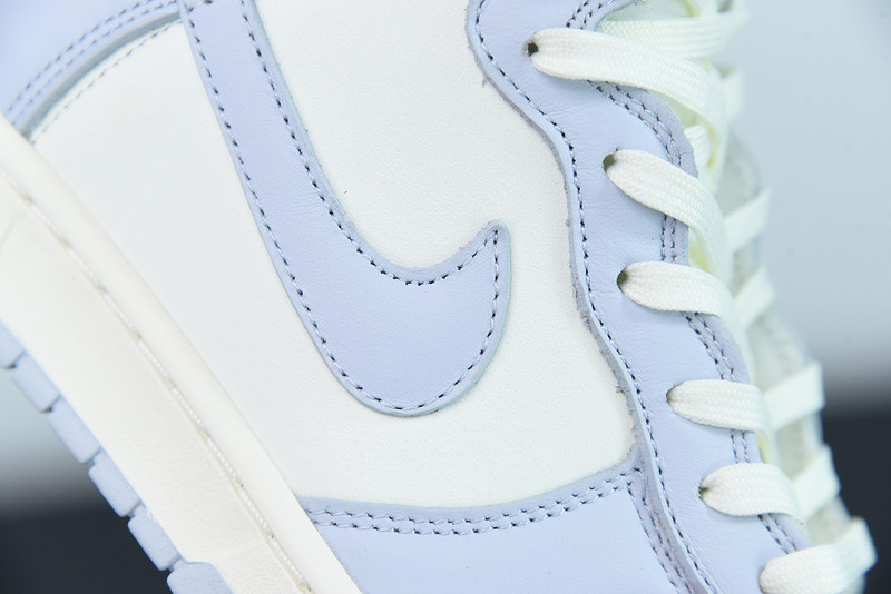 WMNS DUNK HIGH 
