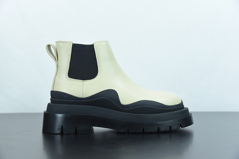 b0tte*a Ven*ta sneaker