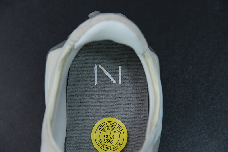 NEW BALANCE MS327NW1