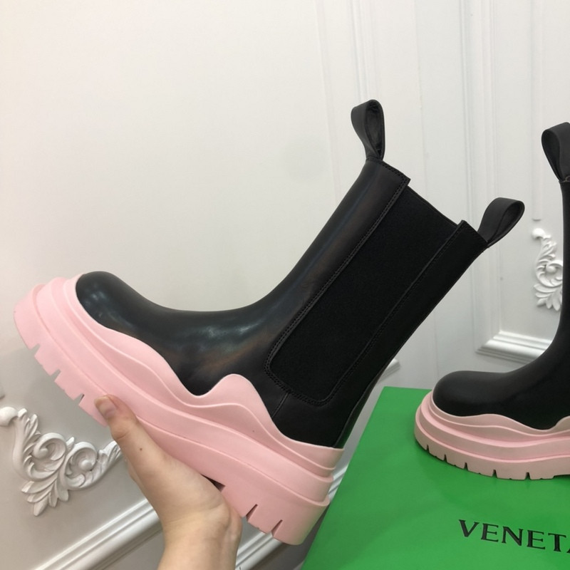 b0tte*a Ven*ta sneaker