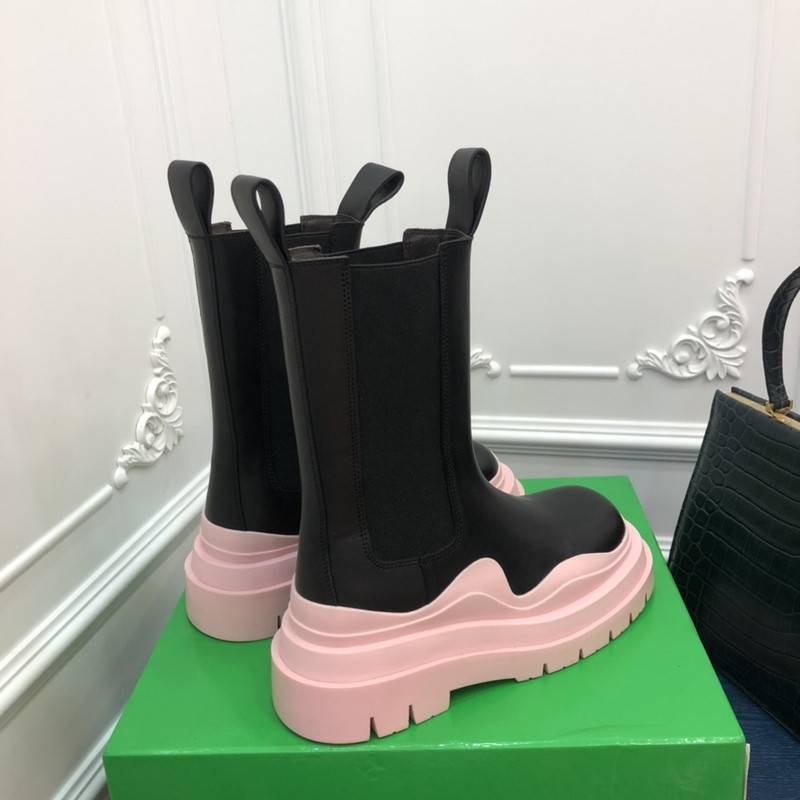 b0tte*a Ven*ta sneaker