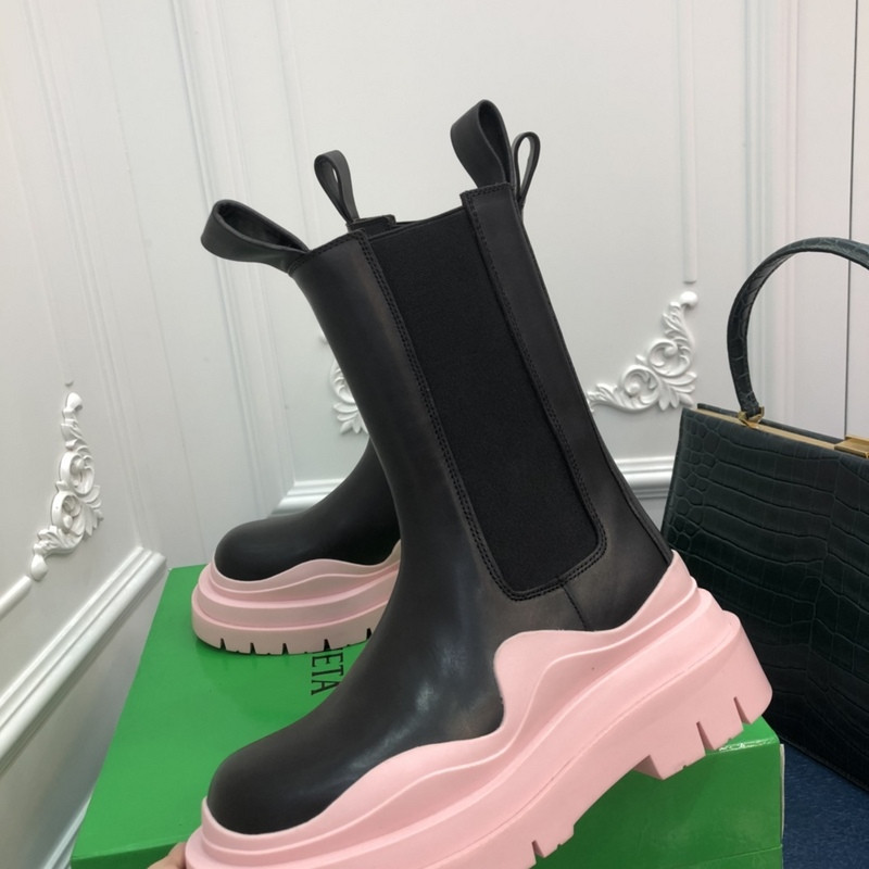 b0tte*a Ven*ta sneaker