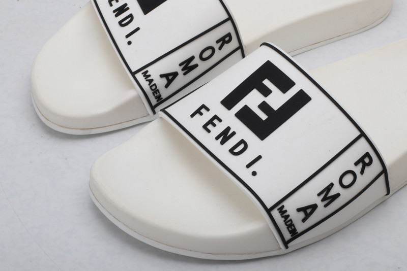 FENDI SLIDE