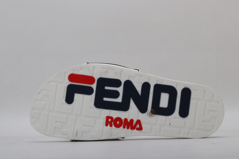FENDI SLIDE