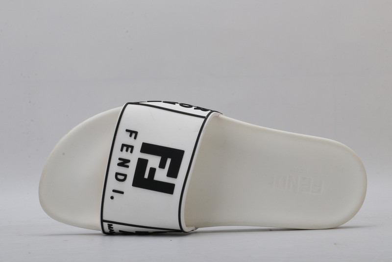 FENDI SLIDE