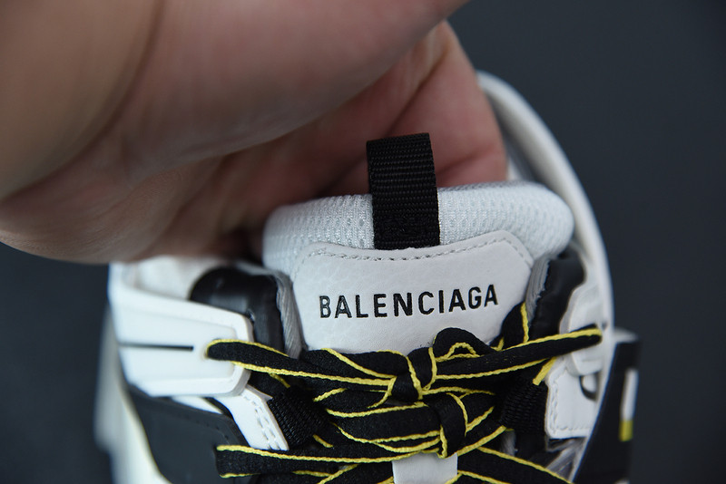 BC TRACK SNEAKER