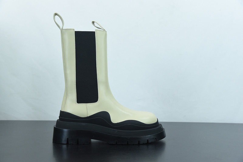b0tte*a Ven*ta sneaker
