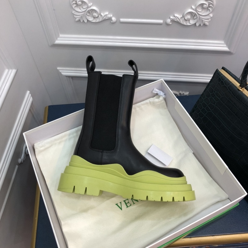 b0tte*a Ven*ta sneaker