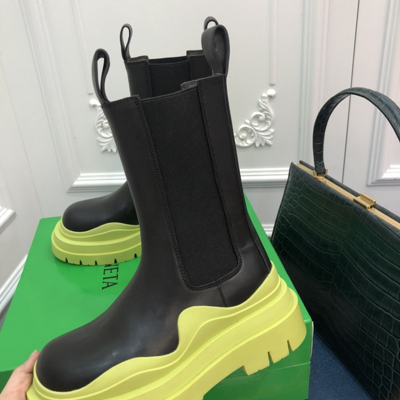 b0tte*a Ven*ta sneaker
