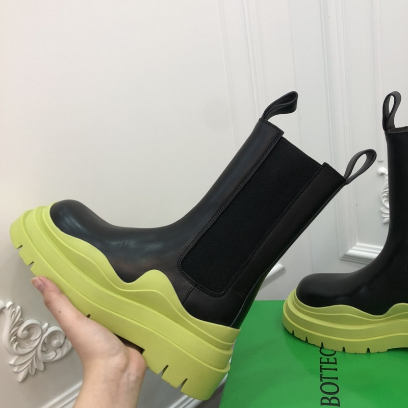 b0tte*a Ven*ta sneaker