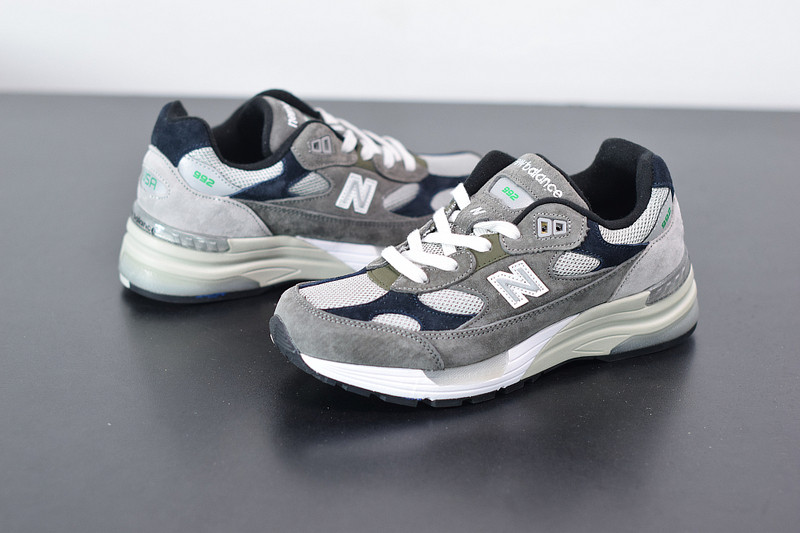 NEW BALANCE M992MC1