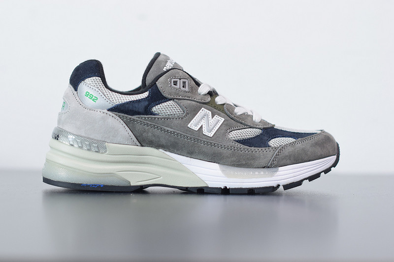 NEW BALANCE M992MC1