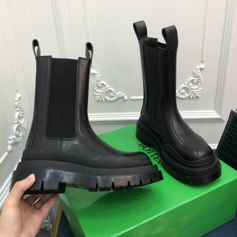b0tte*a Ven*ta sneaker