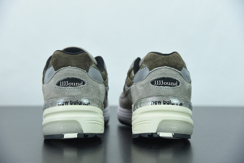 NEW BALANCE M992J2