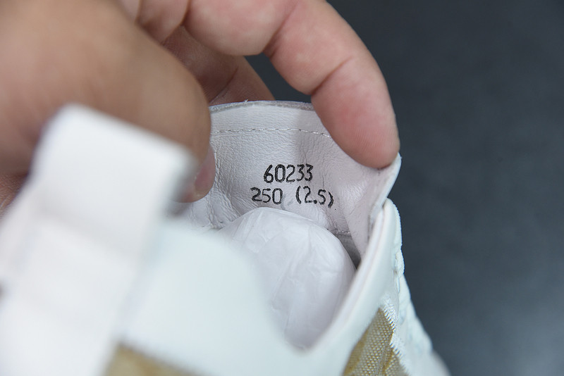 G*u*i sneaker
