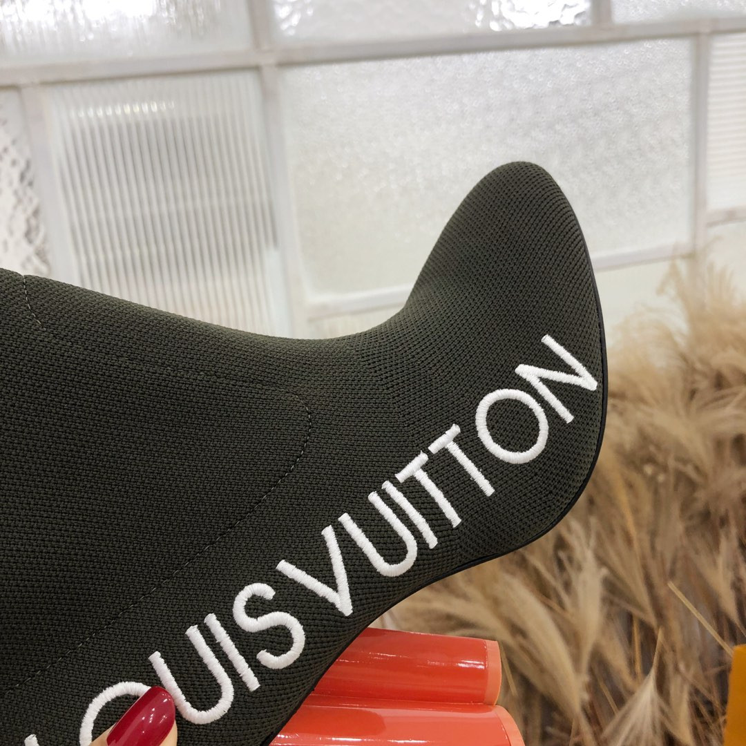 LVT BOOTS