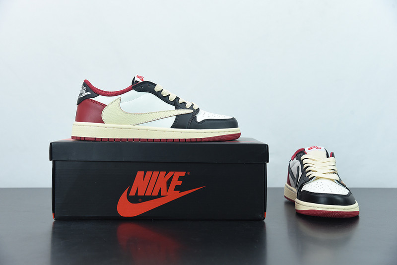 AIR JORDAN 1 LOW X TRAVIS SCOTT
