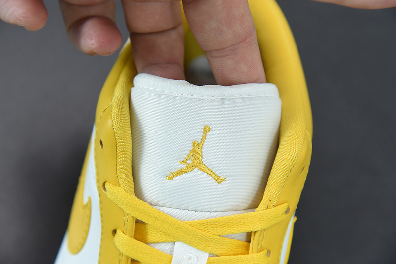 AIR JORDAN 1 LOW 