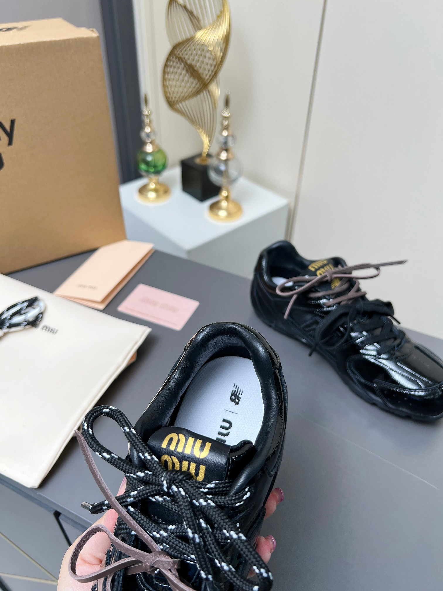NEW BALANCE X MIUMIU SNEAKER