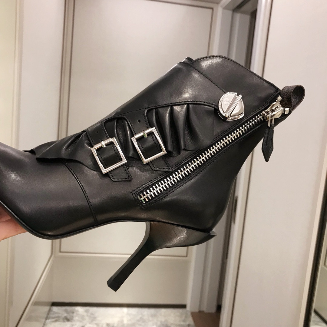 LVT BOOTS