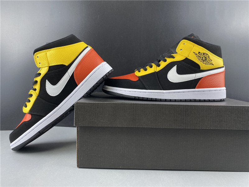 AIR JORDAN 1 MID SE 