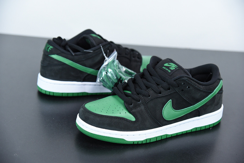 NIKE SB DUNK LOW PRO SB 
