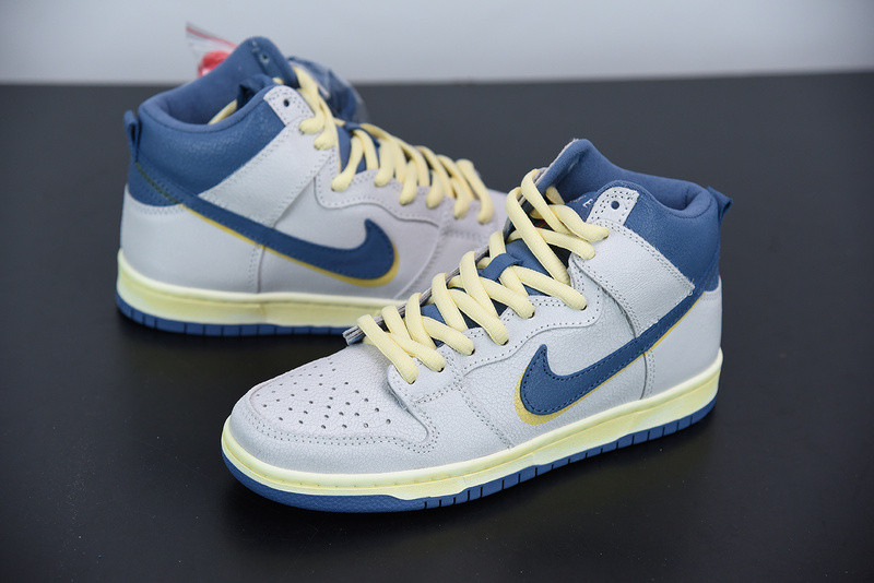 ATLAS X SB DUNK LOW 