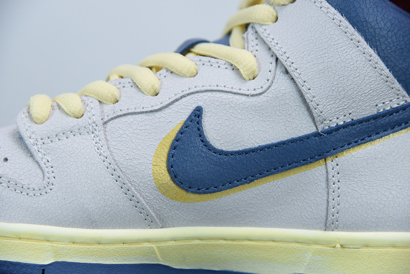 ATLAS X SB DUNK LOW 