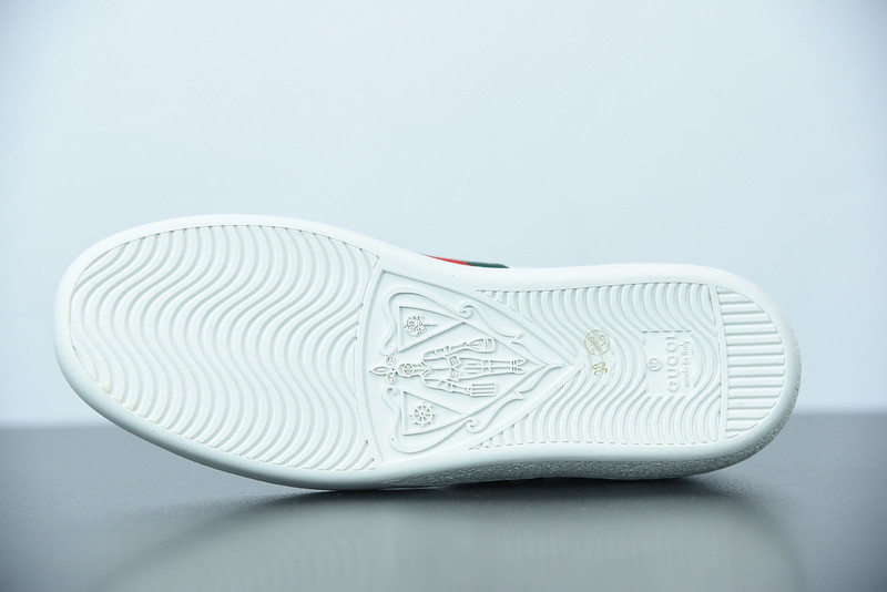 G*u*i sneaker