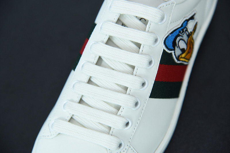G*u*i sneaker