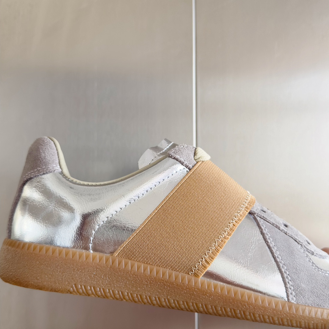ma*s*n Ma*i*la sneaker