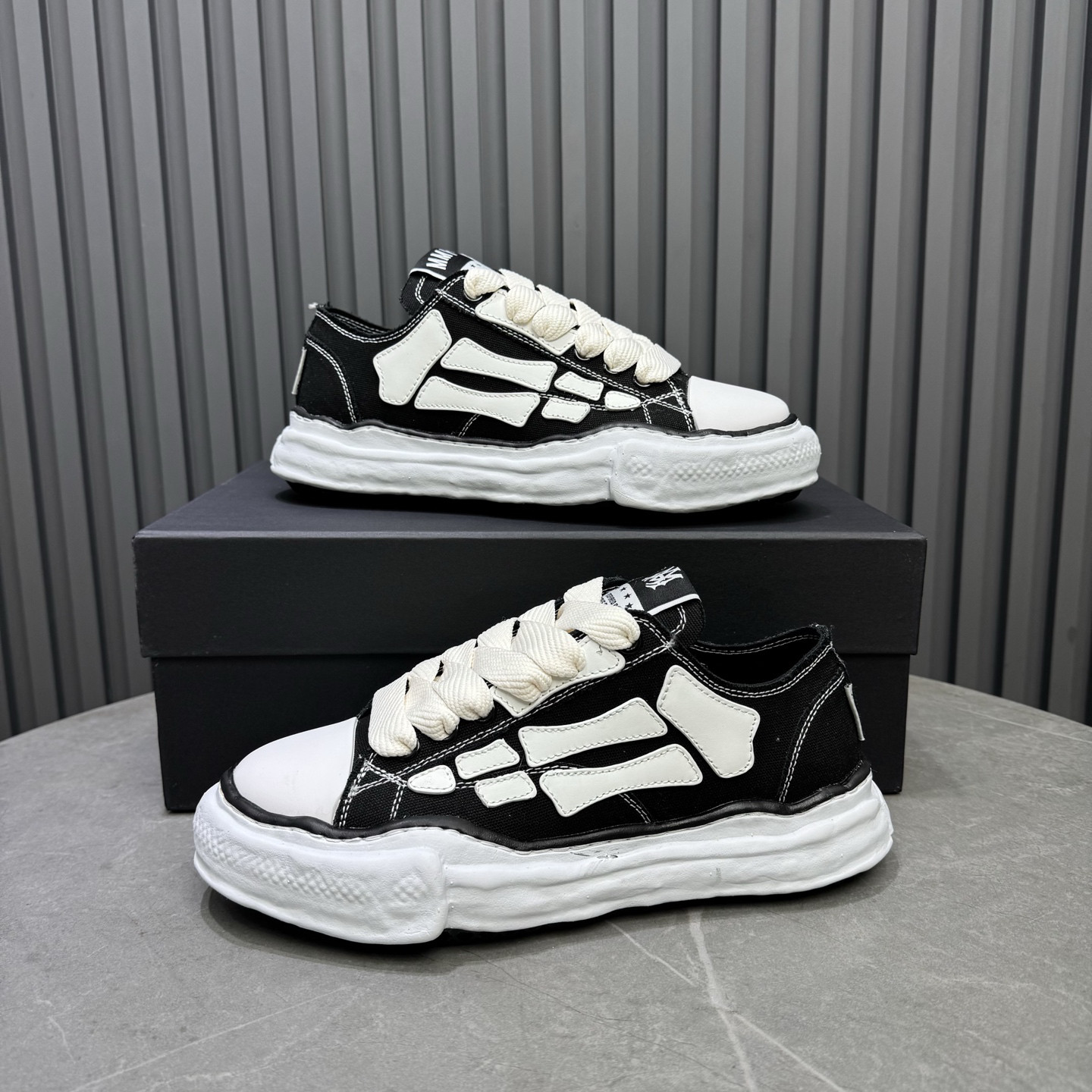 SKEL-TOP LOW SNEAKERS