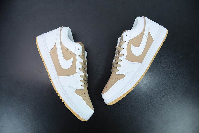 AIR JORDAN 1 LOW 