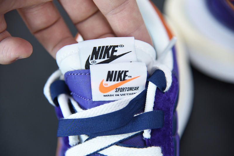 NIKE VAPORWAFFLE SACAI DARK IRIS DD1875-500