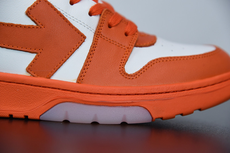 OF™ C/O VIRGIL ABLOH OUT OF OFFICE LOW-TOP LEATHER SNEAKERS ‘OOO“