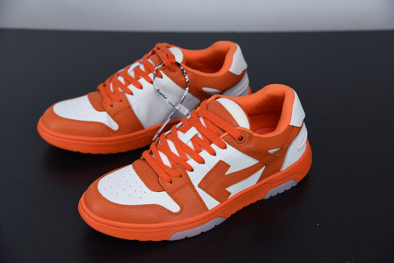 OF™ C/O VIRGIL ABLOH OUT OF OFFICE LOW-TOP LEATHER SNEAKERS ‘OOO“